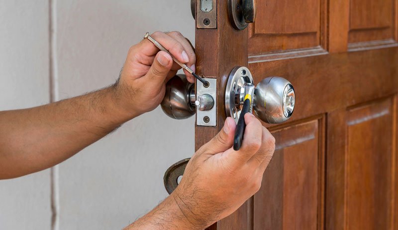 Dons Handyman: Wall Painting Experts in Midway, FL