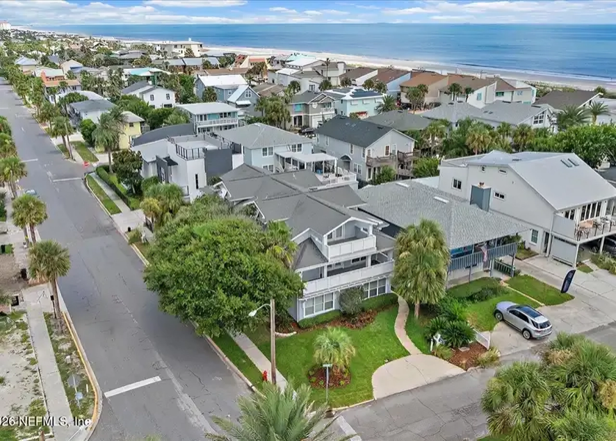 Why Beach Homes Need a Local Eye